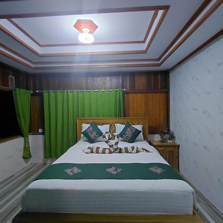 Friendly Homestay Lemukih Singaraja Zewnętrze zdjęcie