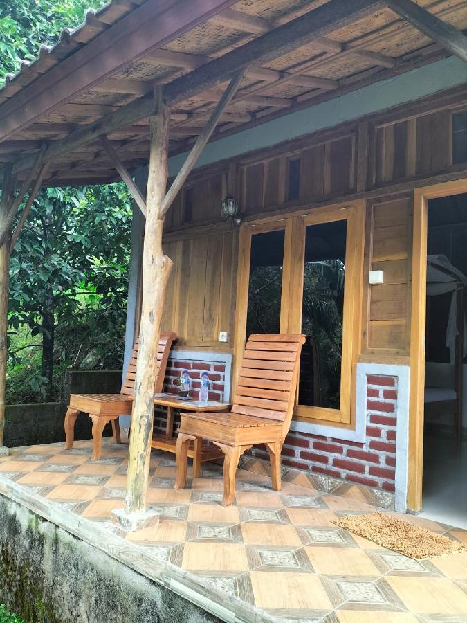 Friendly Homestay Lemukih Singaraja Zewnętrze zdjęcie