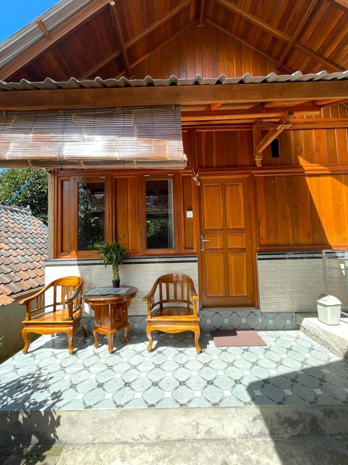 Friendly Homestay Lemukih Singaraja Pokój zdjęcie