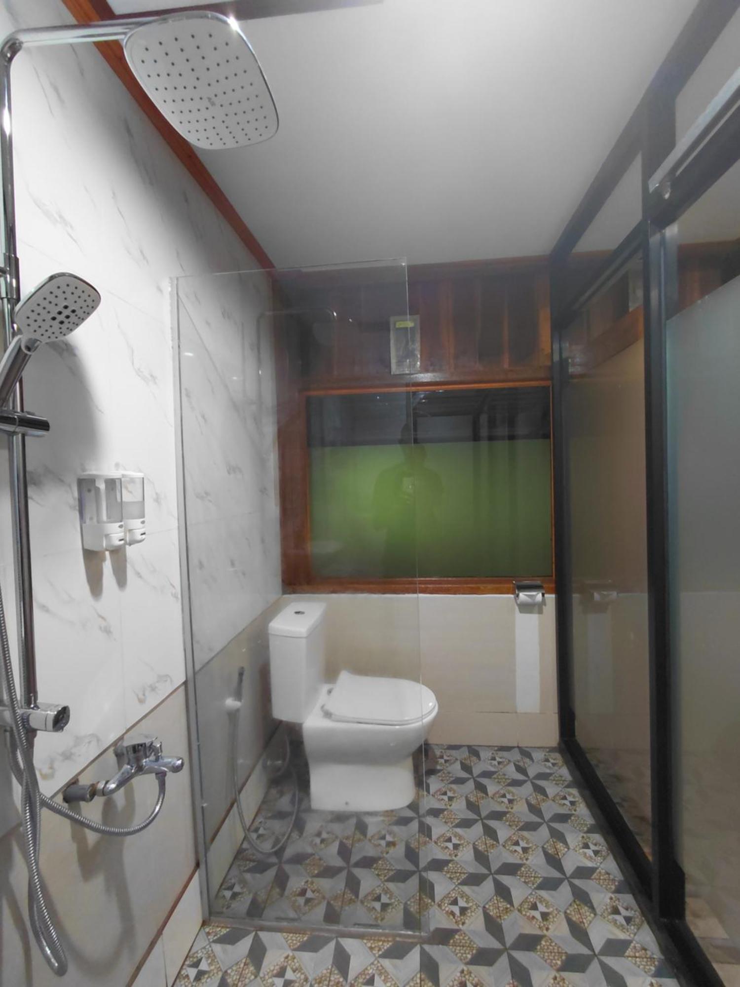 Friendly Homestay Lemukih Singaraja Zewnętrze zdjęcie