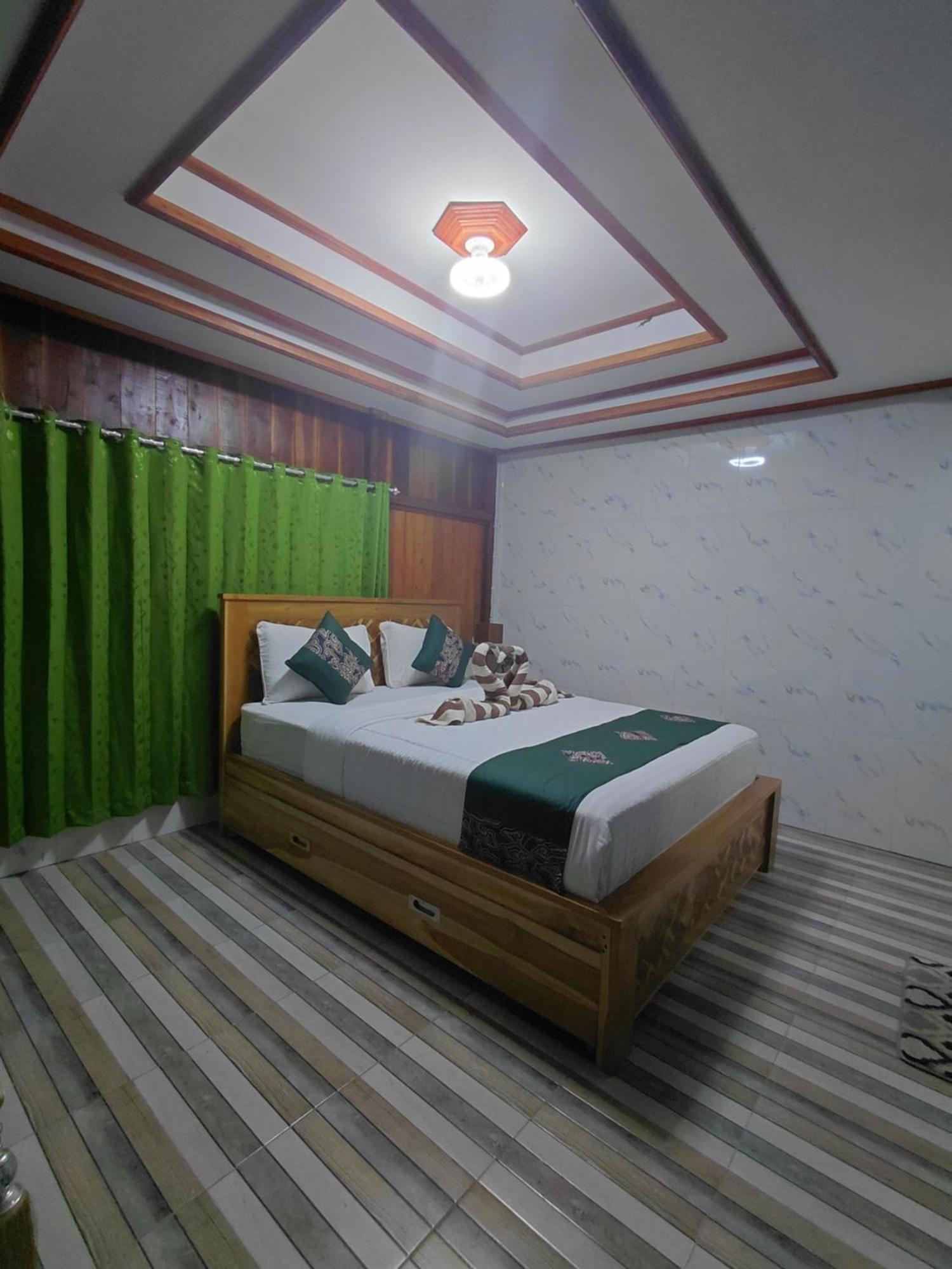 Friendly Homestay Lemukih Singaraja Zewnętrze zdjęcie