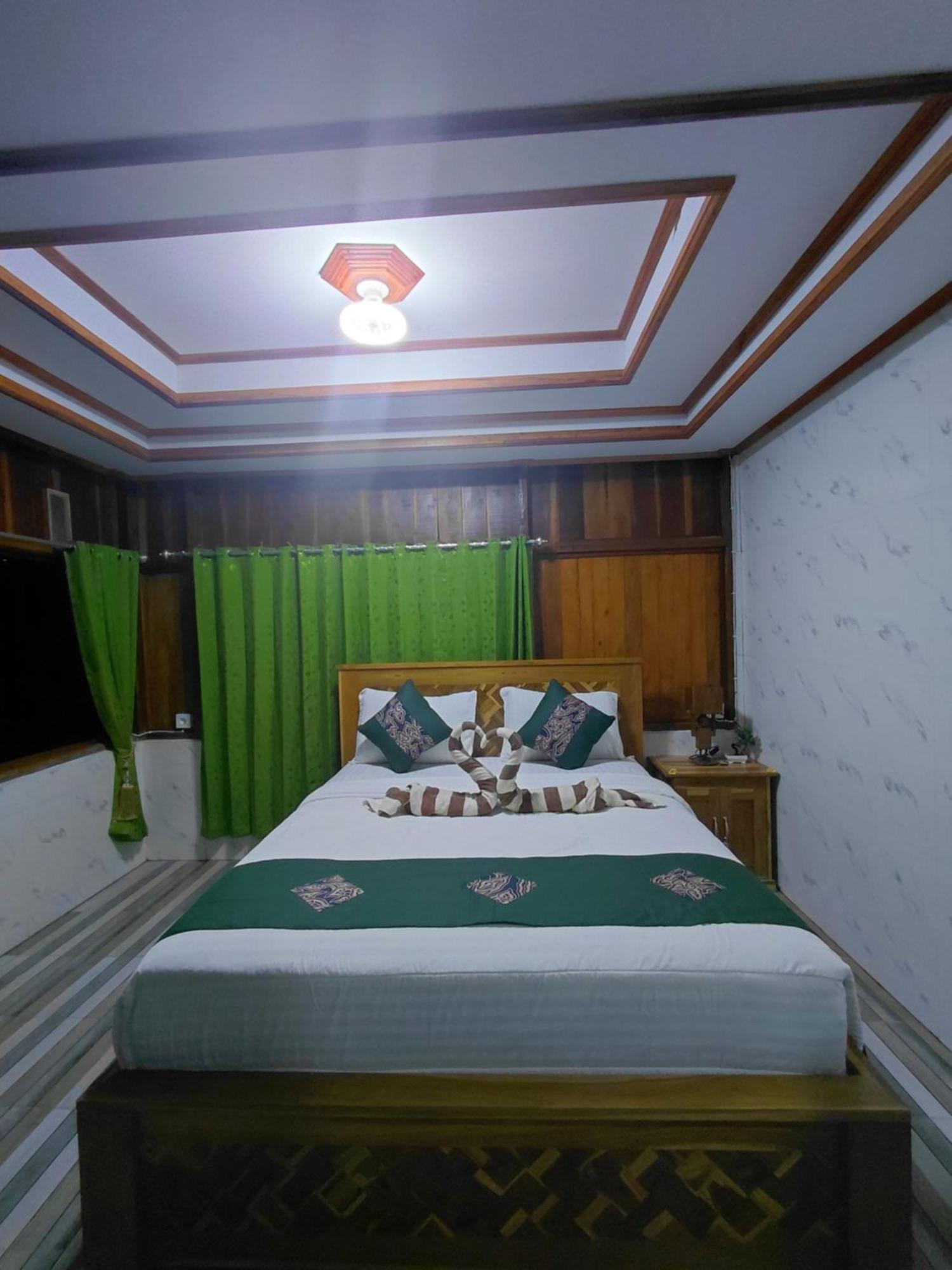 Friendly Homestay Lemukih Singaraja Zewnętrze zdjęcie