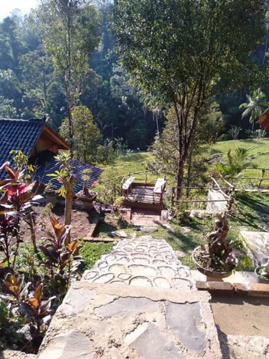Friendly Homestay Lemukih Singaraja Zewnętrze zdjęcie